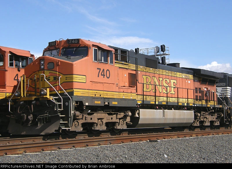 BNSF 740